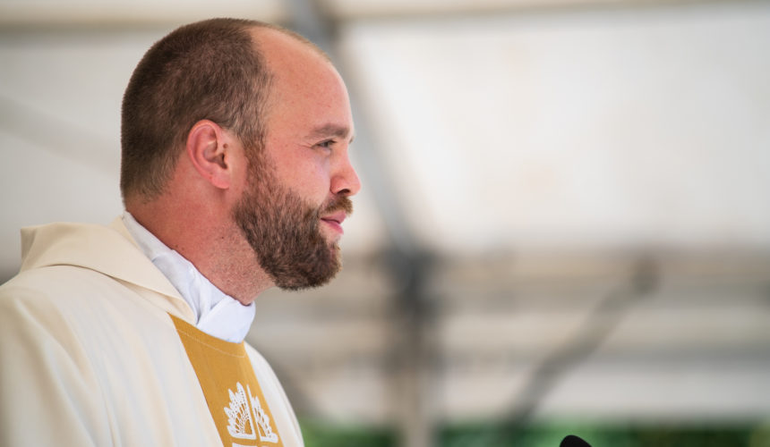 KRISTJAN PO IMENU ALI KRISTJAN V ŽIVLJENJU?                                         Duhovni večer z gostom g. Blažem Frankom